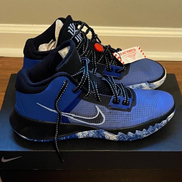 RARE! Nike Kyrie Flytrap IV (4) Basketball Shoes in hard to find Men\'s 6.5 Size